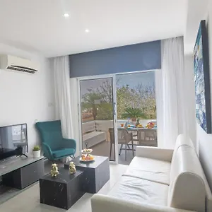 Sun & Sea Seaview Apartment Protaras